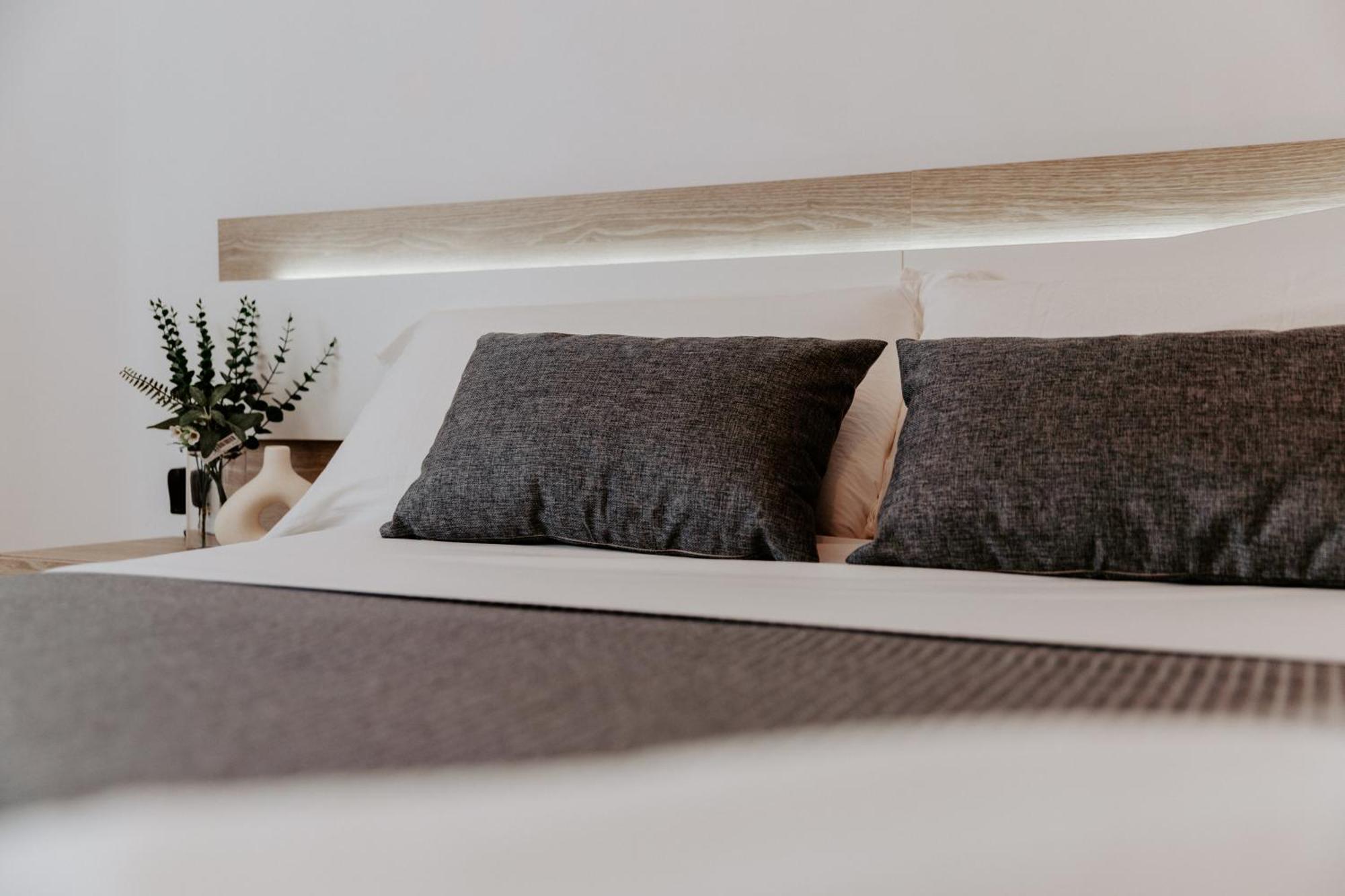 Apartamento Juzgados ログローニョ エクステリア 写真